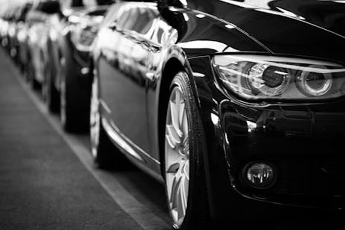 Auto Dealer Sentiment Rises 