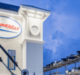 Boat Retailer Partners with Tech Firm