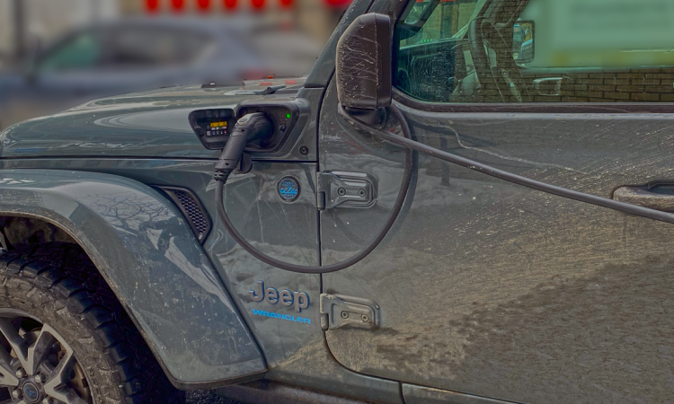 From Liability to Asset: How Dealers Can Monetize the EV Battery Second-Life